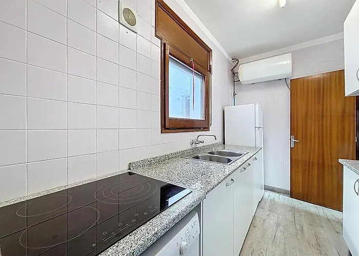 San Mori 4-5 * Empuriabrava